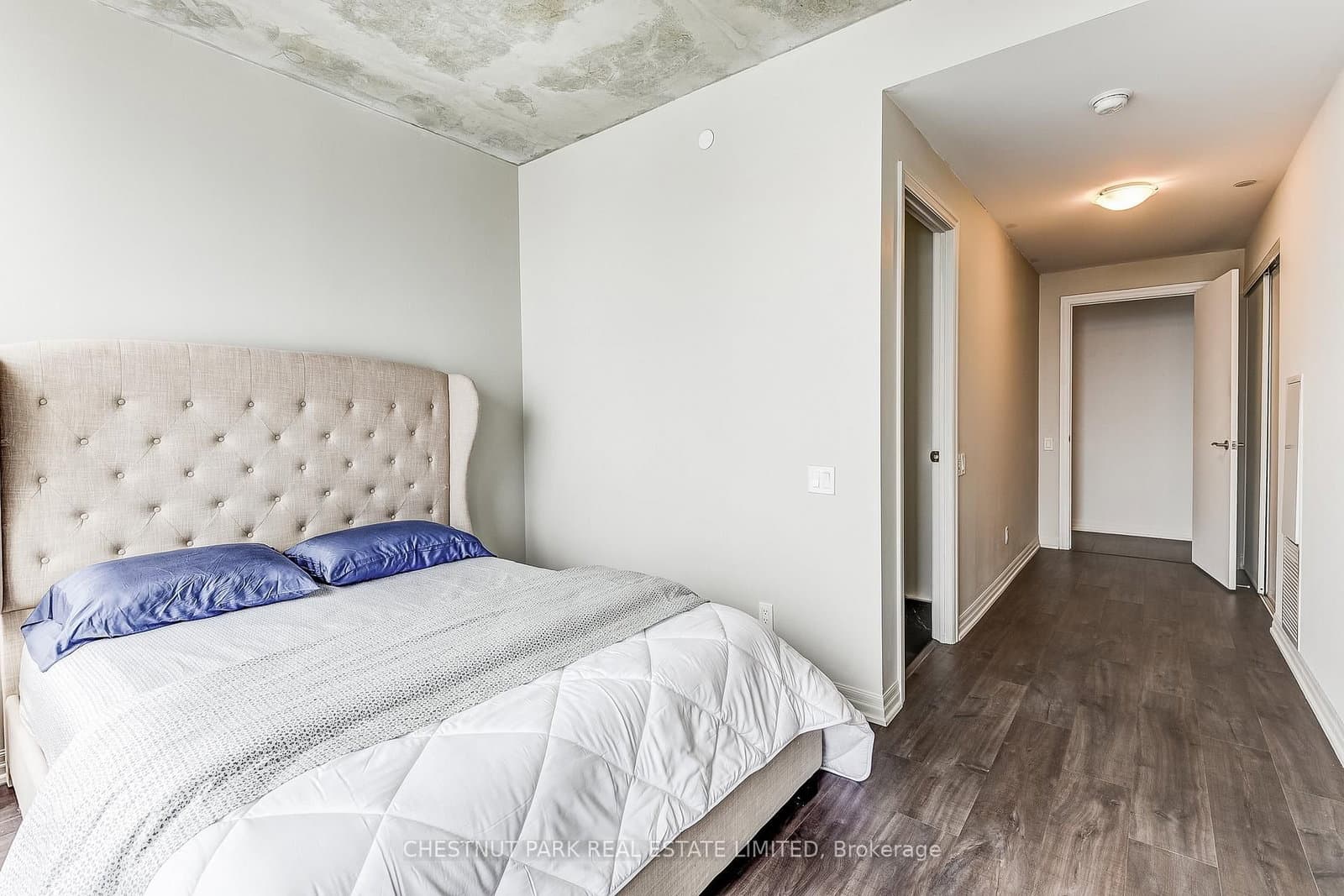 88 Blue Jays Way, Unit 4005 thumbnail 20