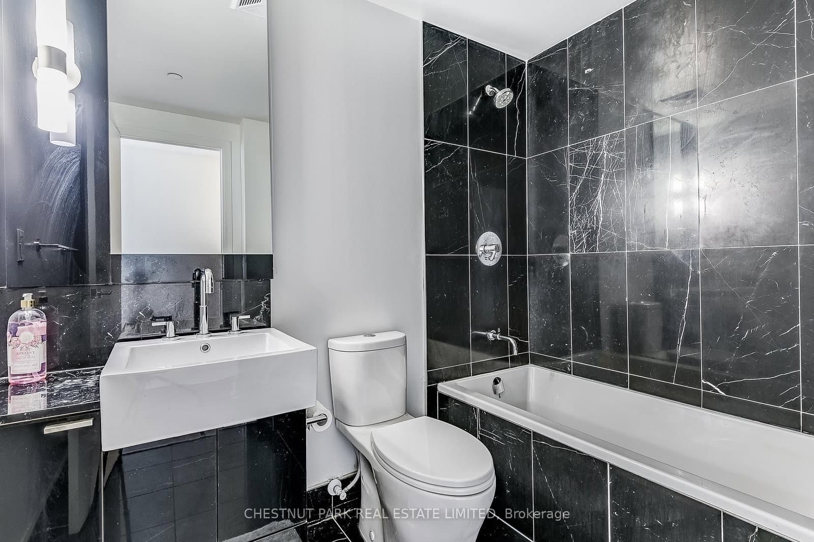 88 Blue Jays Way, Unit 4005 thumbnail 21