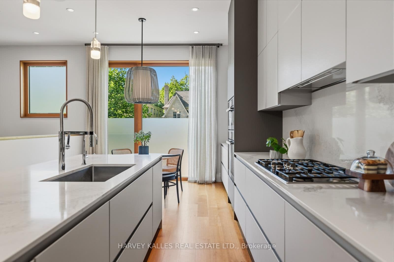 67 Heath Street W thumbnail 16