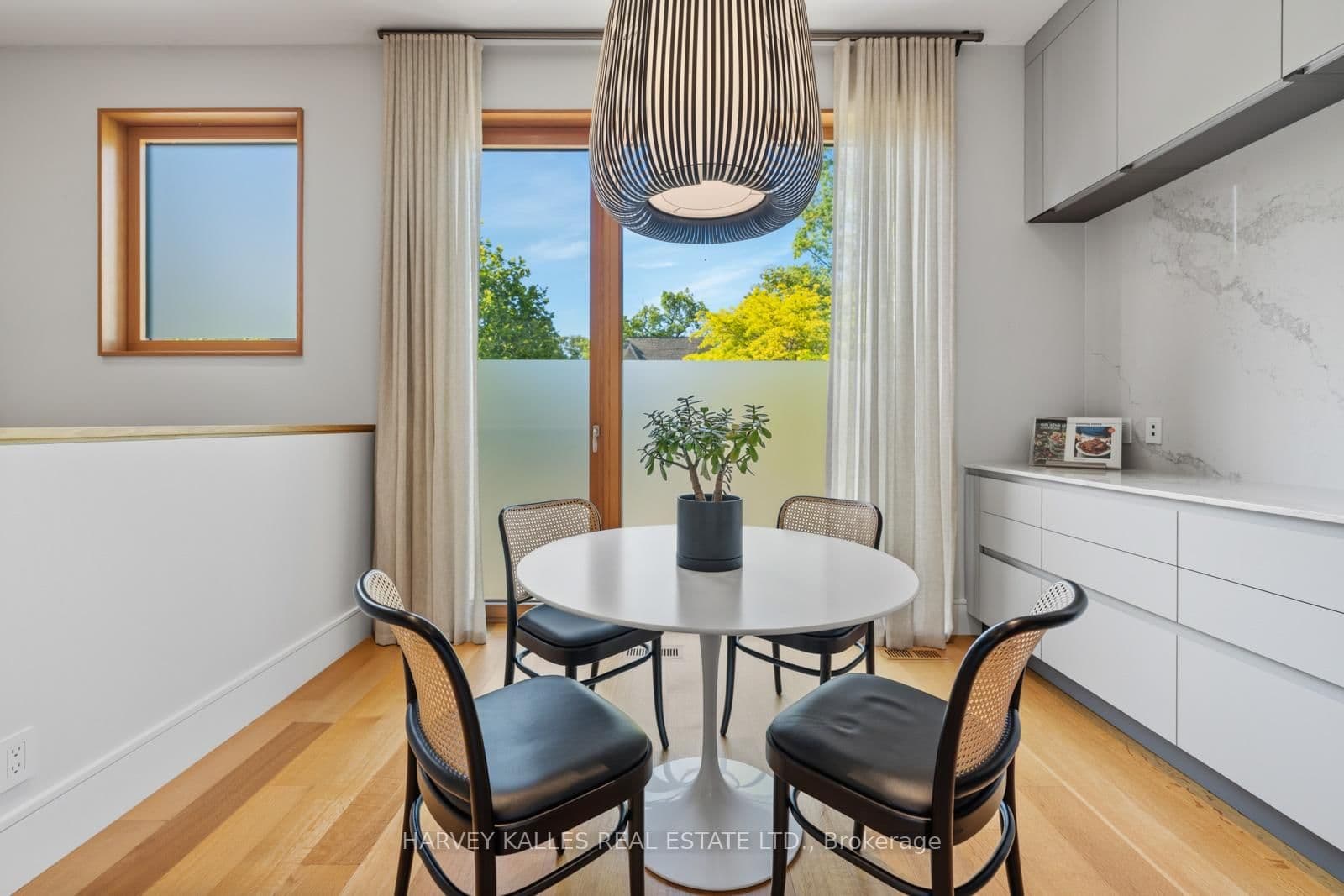 67 Heath Street W thumbnail 18