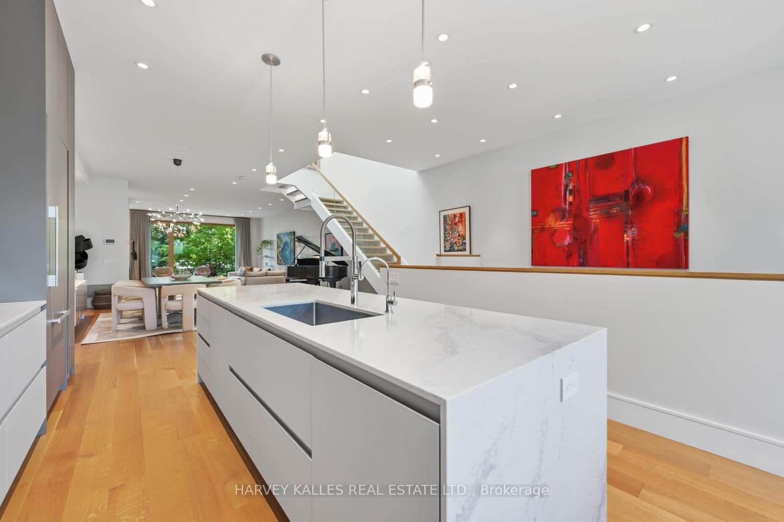 67 Heath Street W thumbnail 22