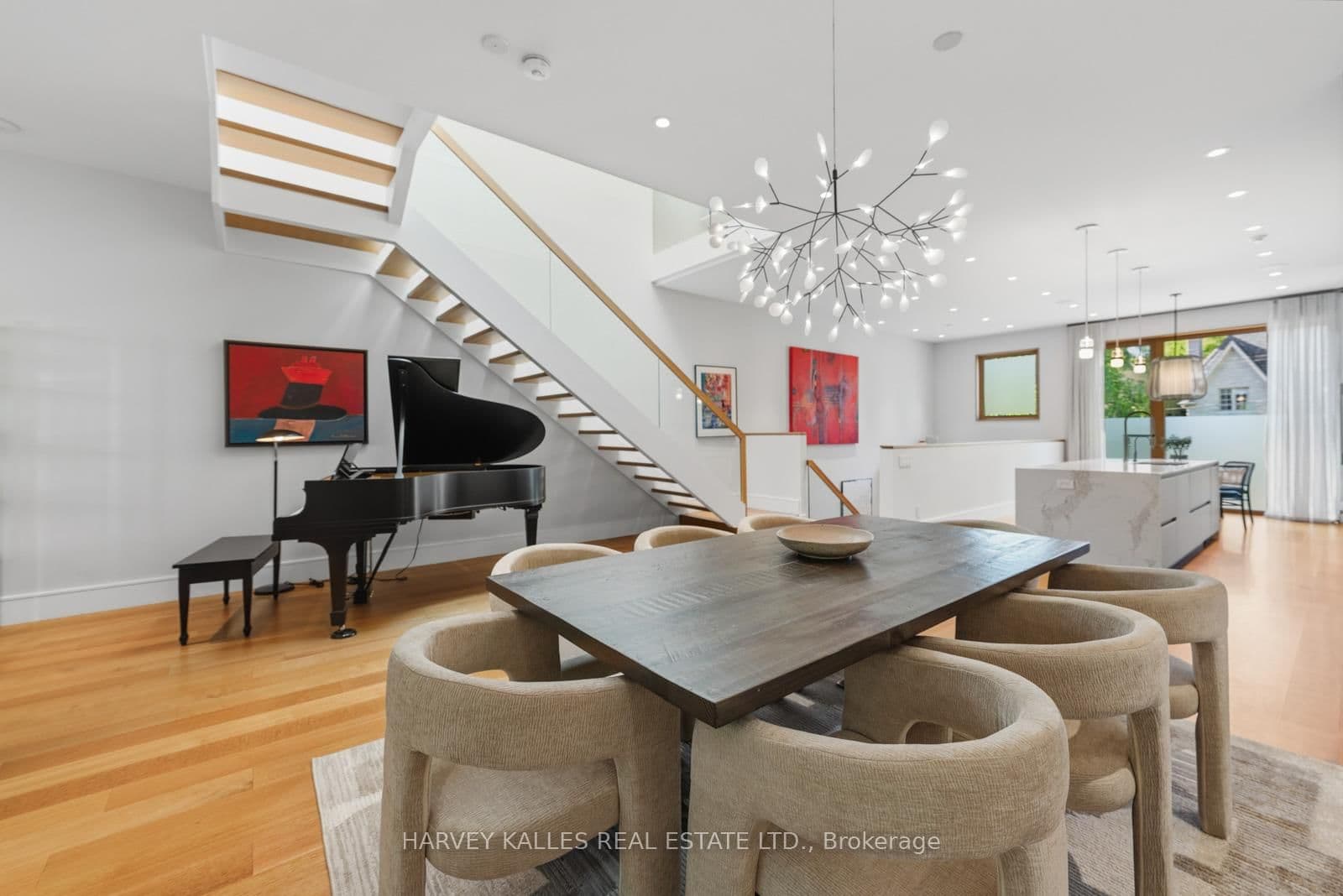 67 Heath Street W thumbnail 27
