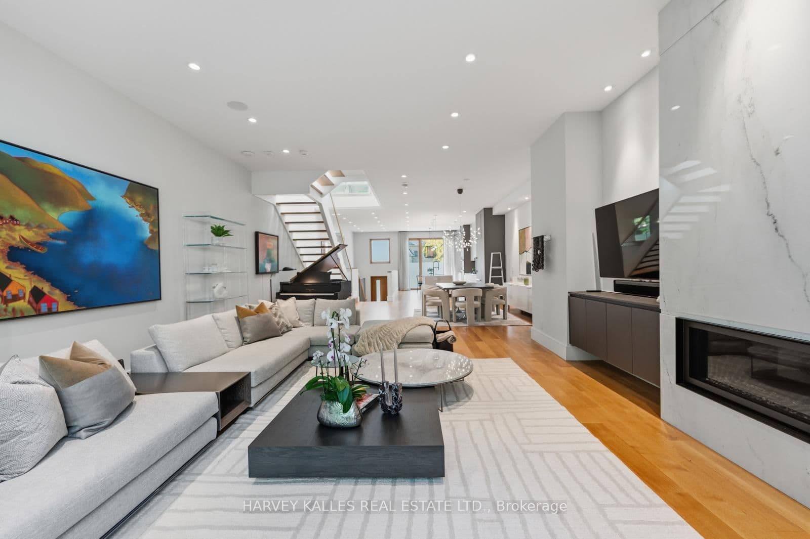 67 Heath Street W thumbnail 30