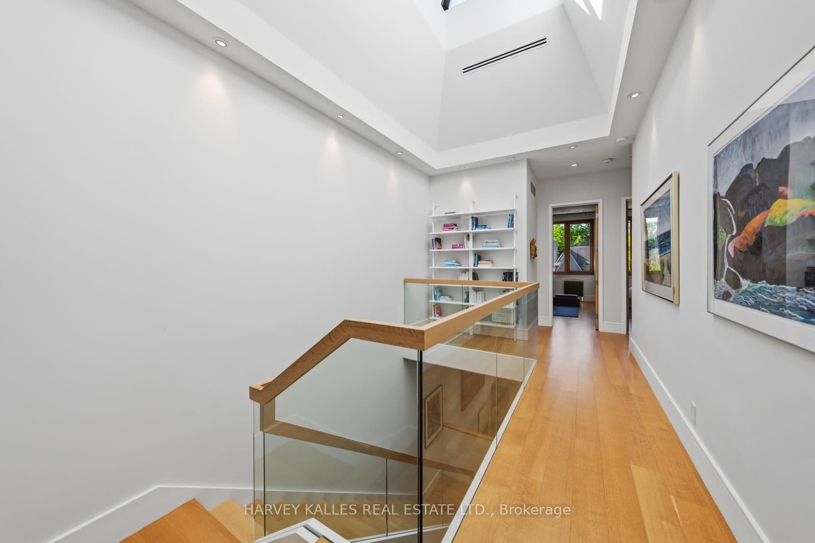 67 Heath Street W thumbnail 31