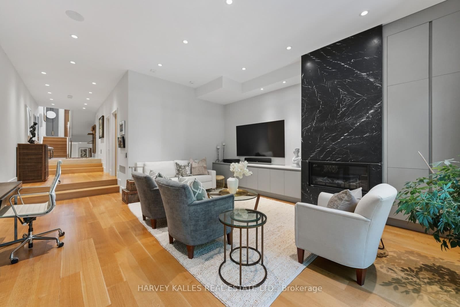 67 Heath Street W thumbnail 44