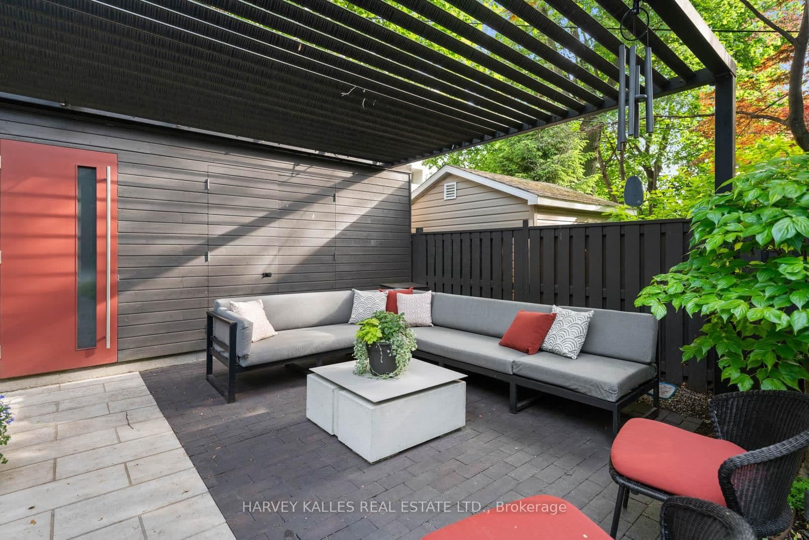 67 Heath Street W thumbnail 6