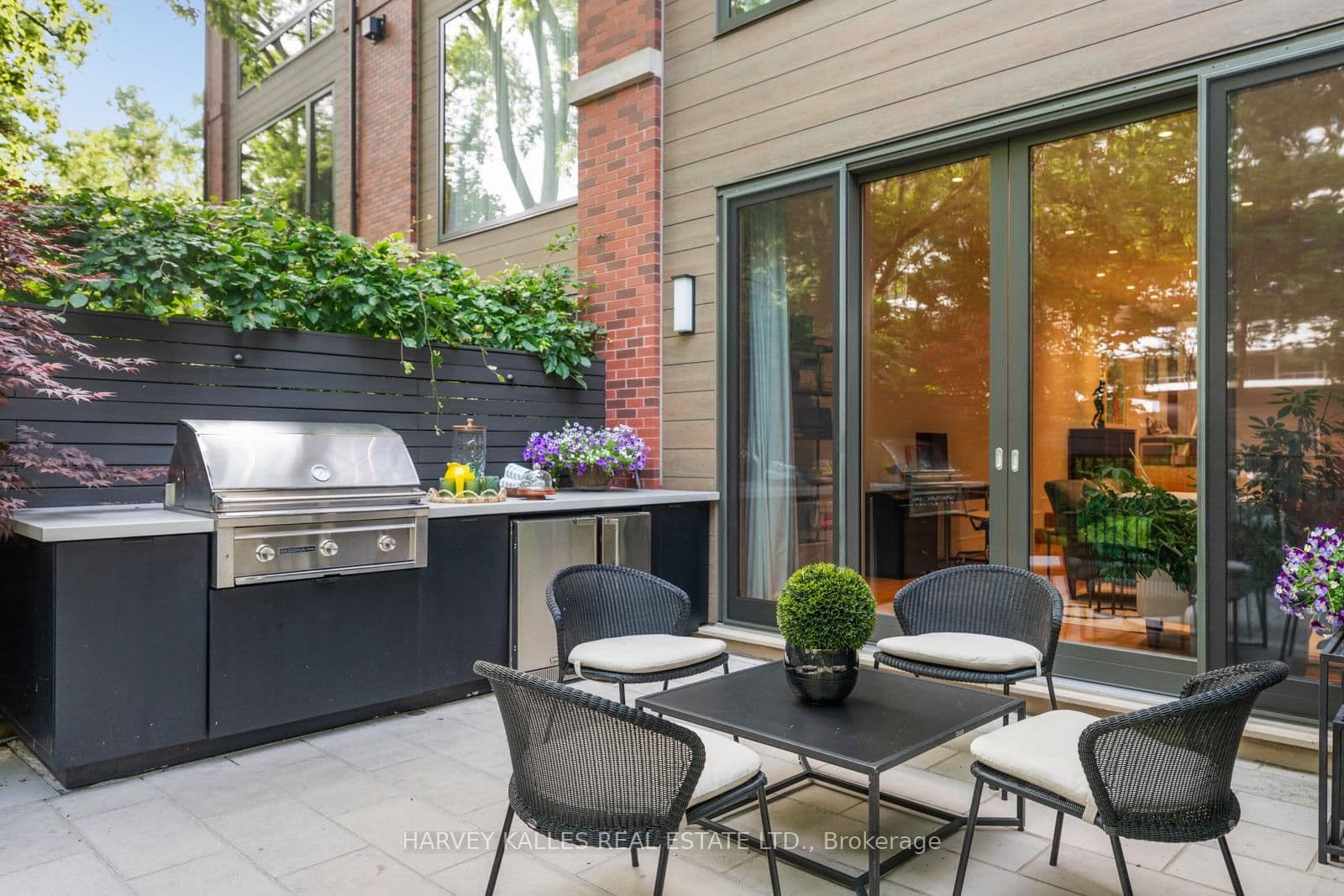 67 Heath Street W thumbnail 9