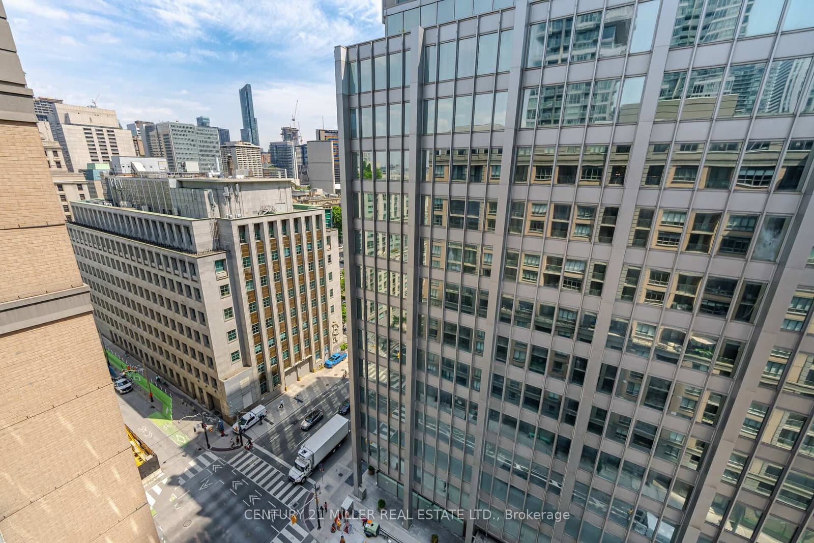 140 Simcoe Road, Unit PH # 12 thumbnail 32
