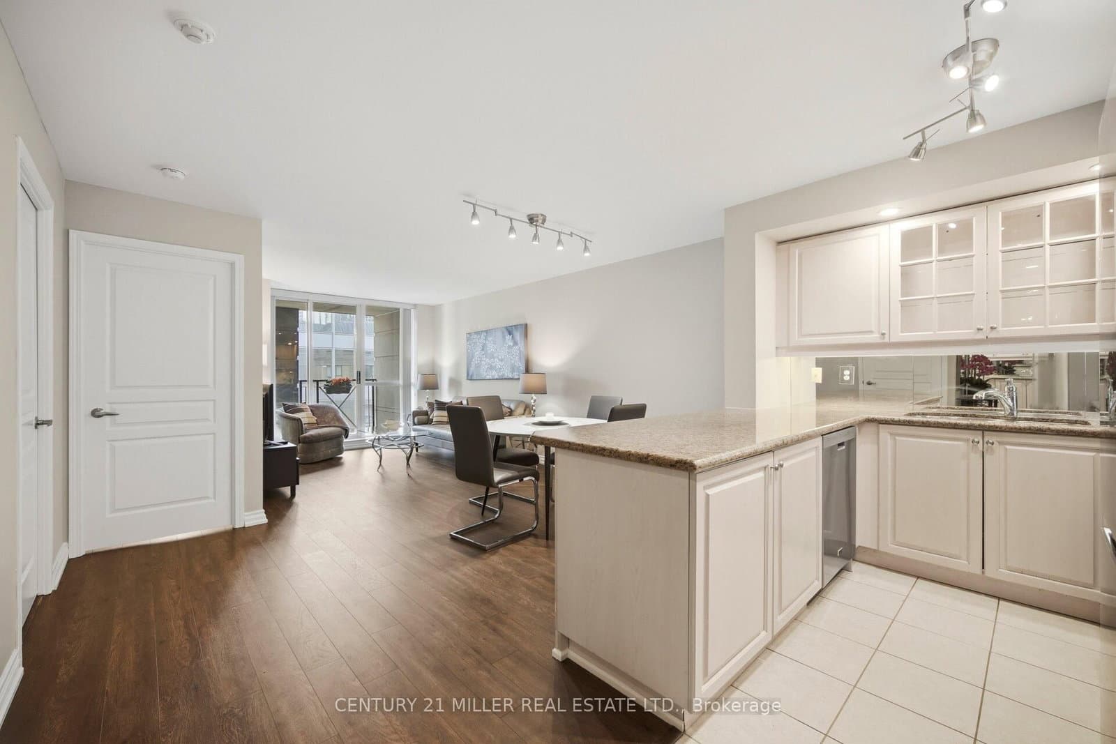 140 Simcoe Road, Unit PH # 12 thumbnail 6