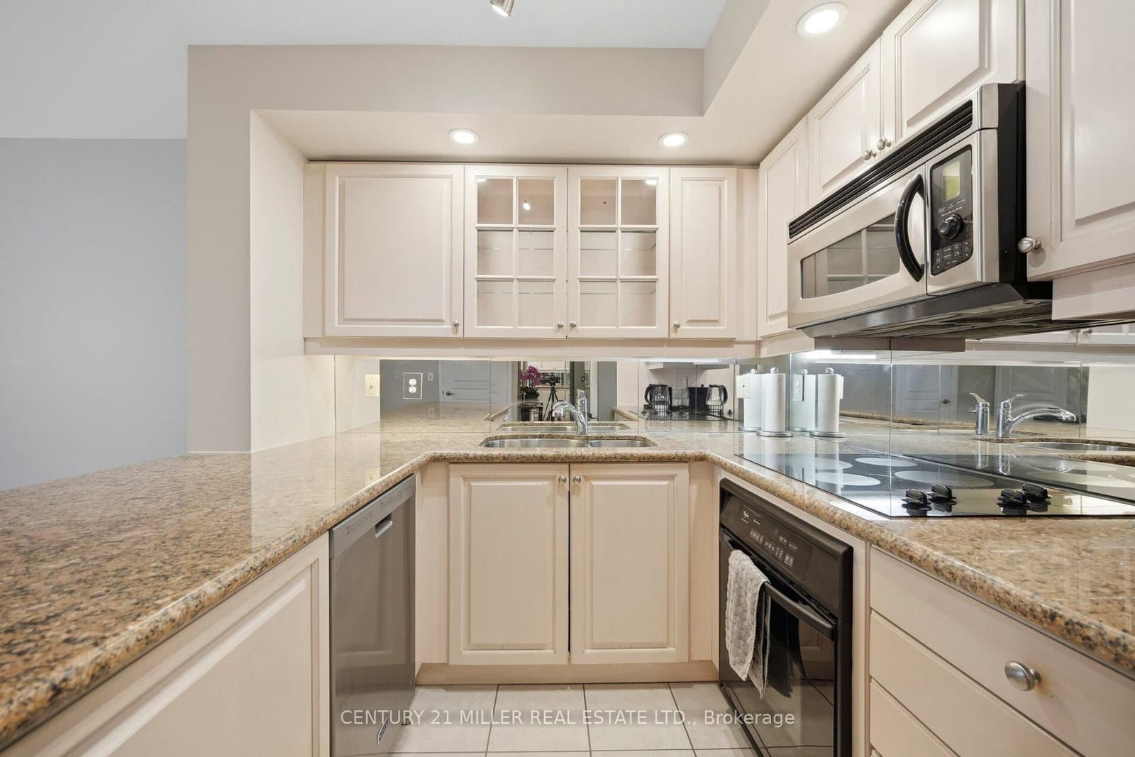 140 Simcoe Road, Unit PH # 12 thumbnail 9