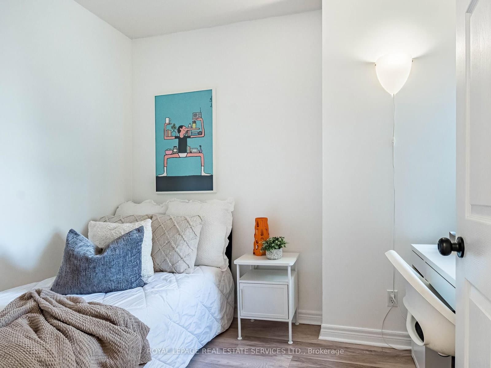 55 Bloor Street E, Unit 802 thumbnail 13