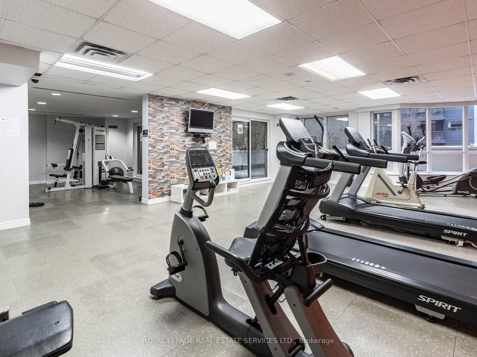 55 Bloor Street E, Unit 802 thumbnail 18
