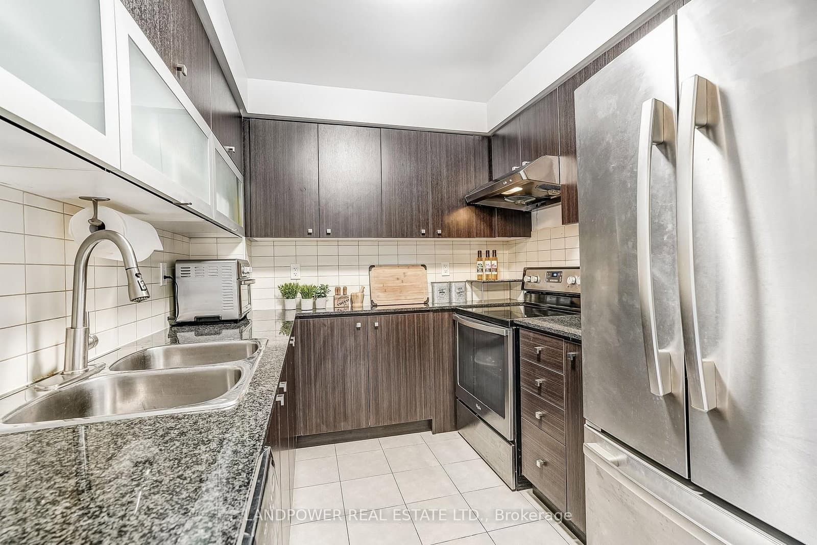 2015 Sheppard Avenue E, Unit 2006 thumbnail 9