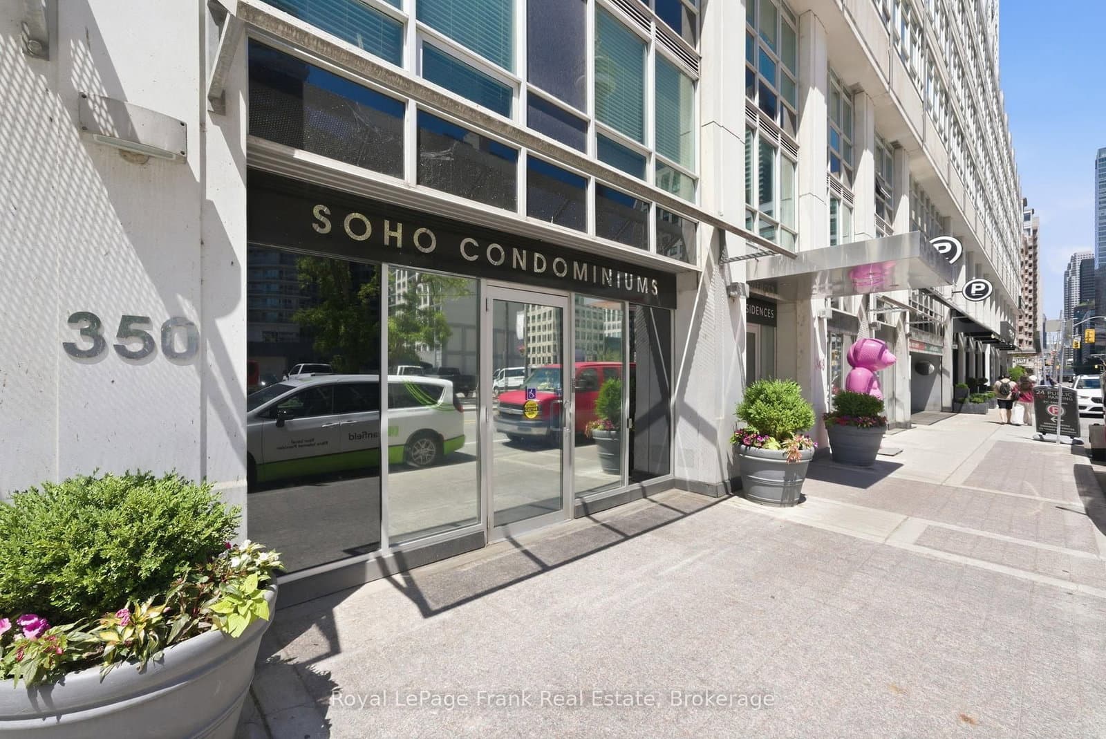 350 Wellington Street W, Unit M24 - Image 1