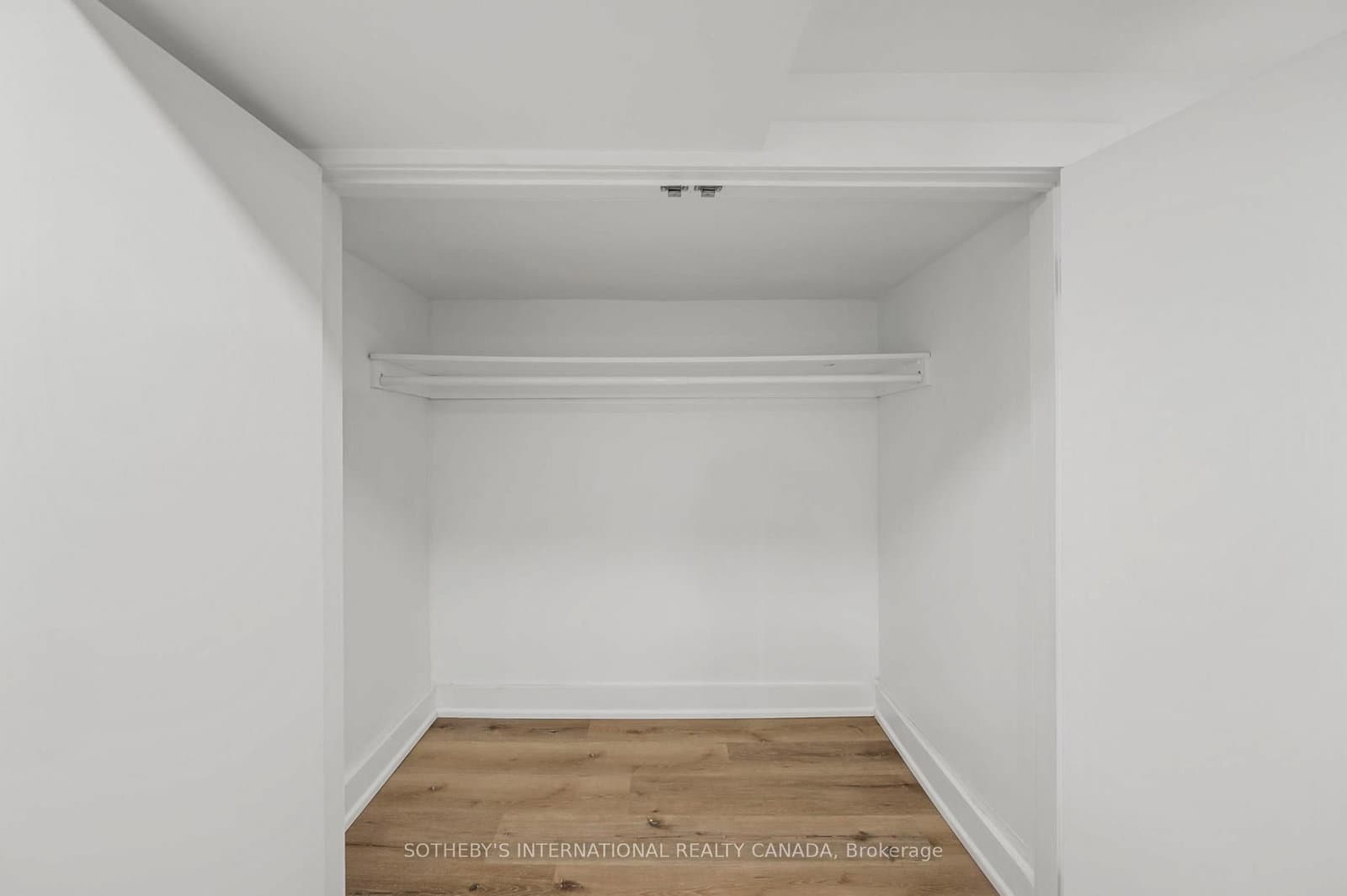 28 Strathgowan Avenue, Unit Bsmnt thumbnail 19