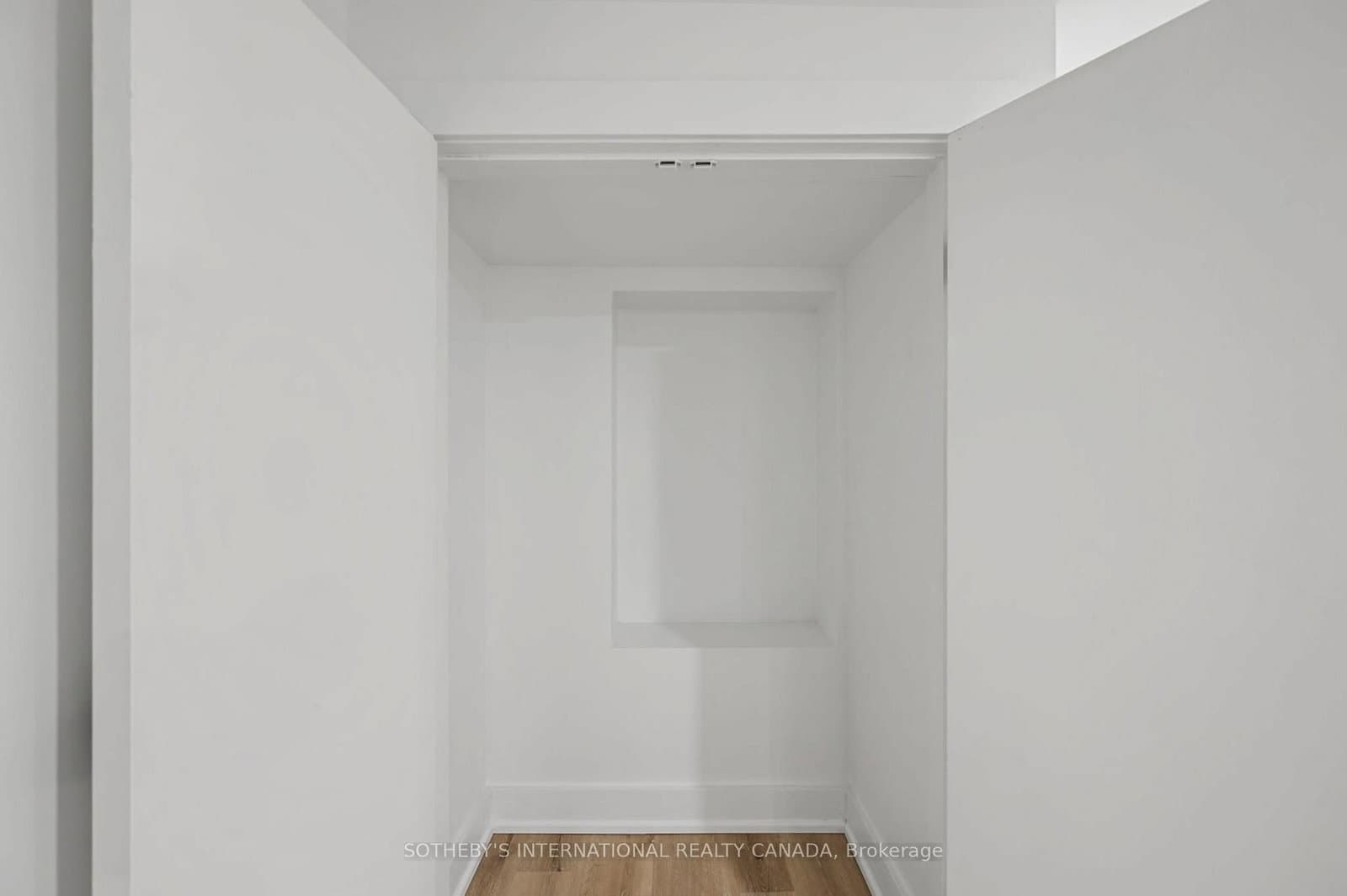 28 Strathgowan Avenue, Unit Bsmnt thumbnail 28