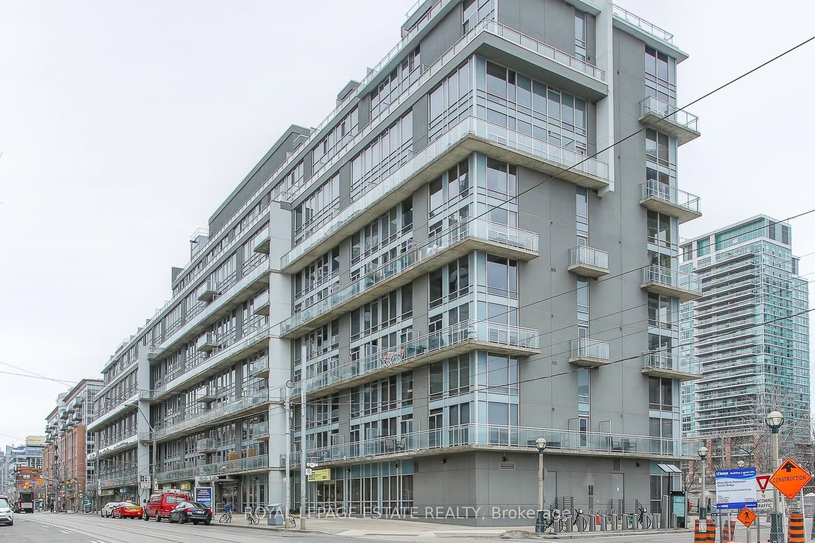 #837 - 1029 King Street W
