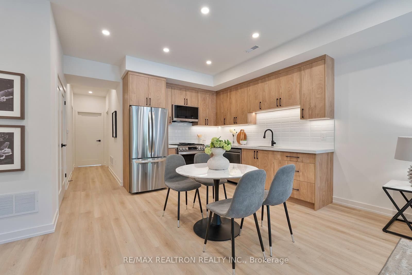 53 alameda Avenue, Unit Main thumbnail 2