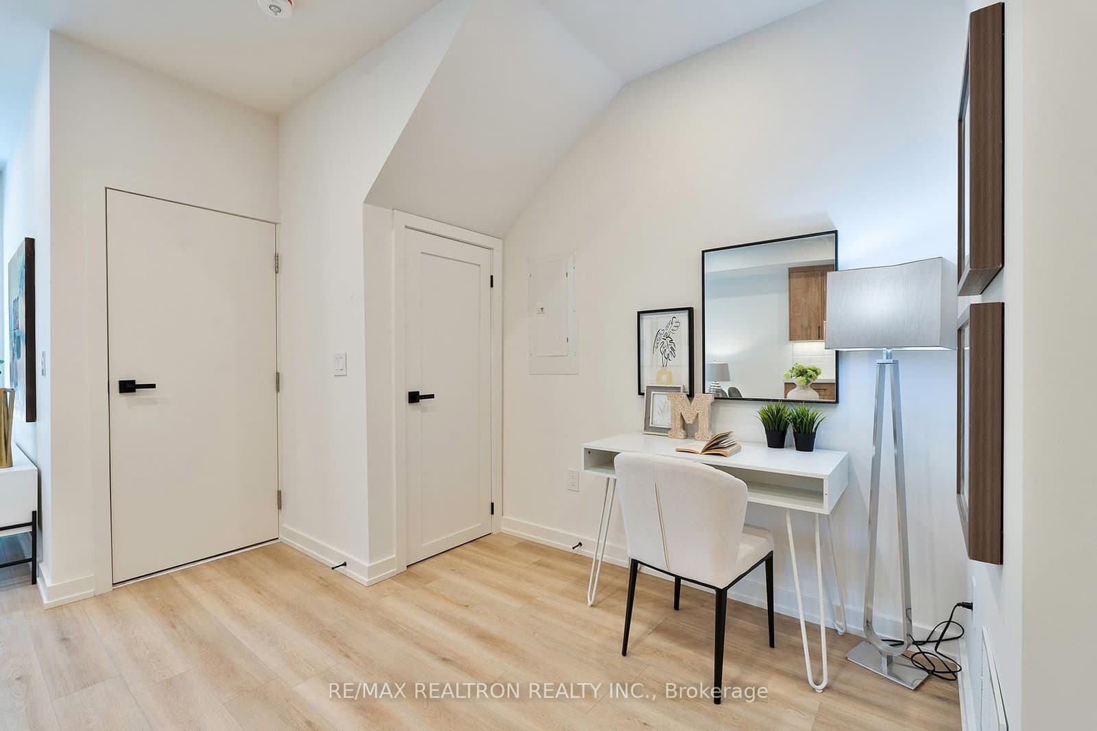 53 alameda Avenue, Unit Main thumbnail 7