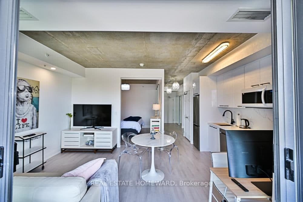 32 Camden Street, Unit 706 thumbnail 3