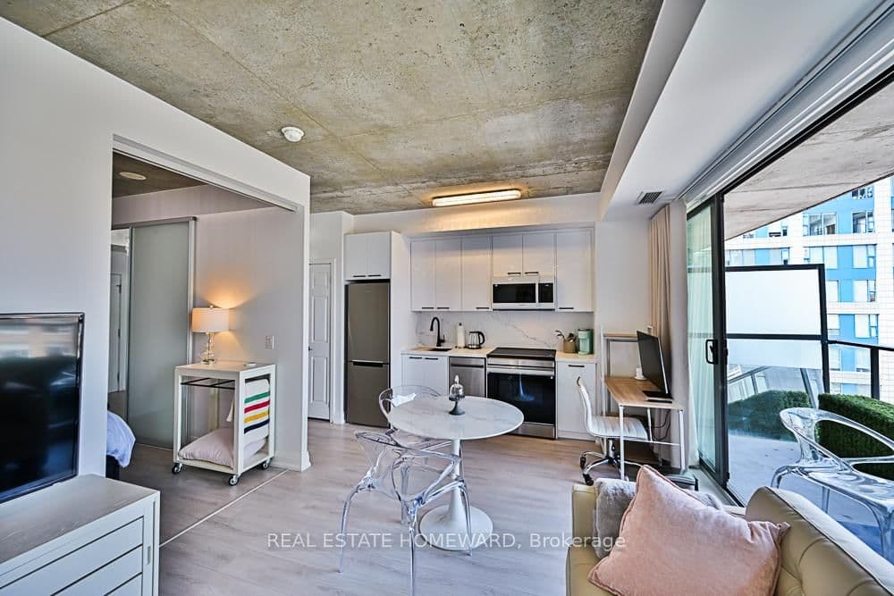 32 Camden Street, Unit 706 thumbnail 9