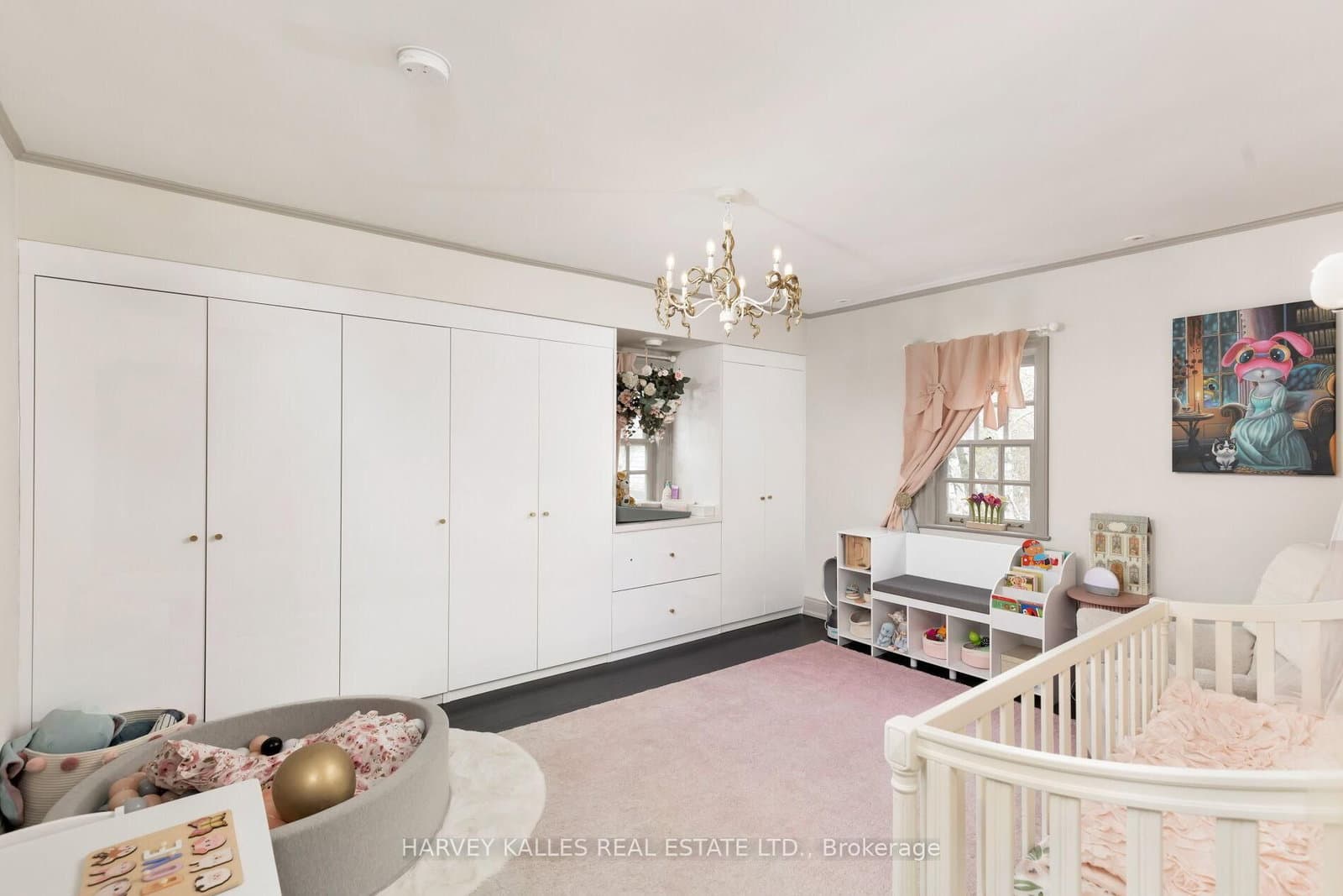 470 Russell Hill Road thumbnail 37