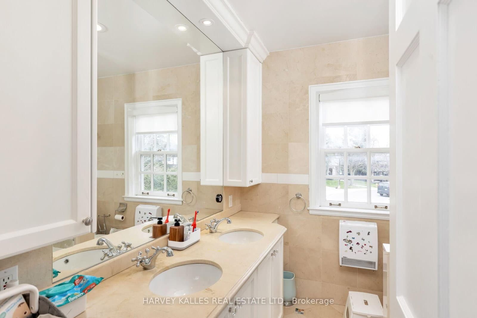 470 Russell Hill Road thumbnail 41