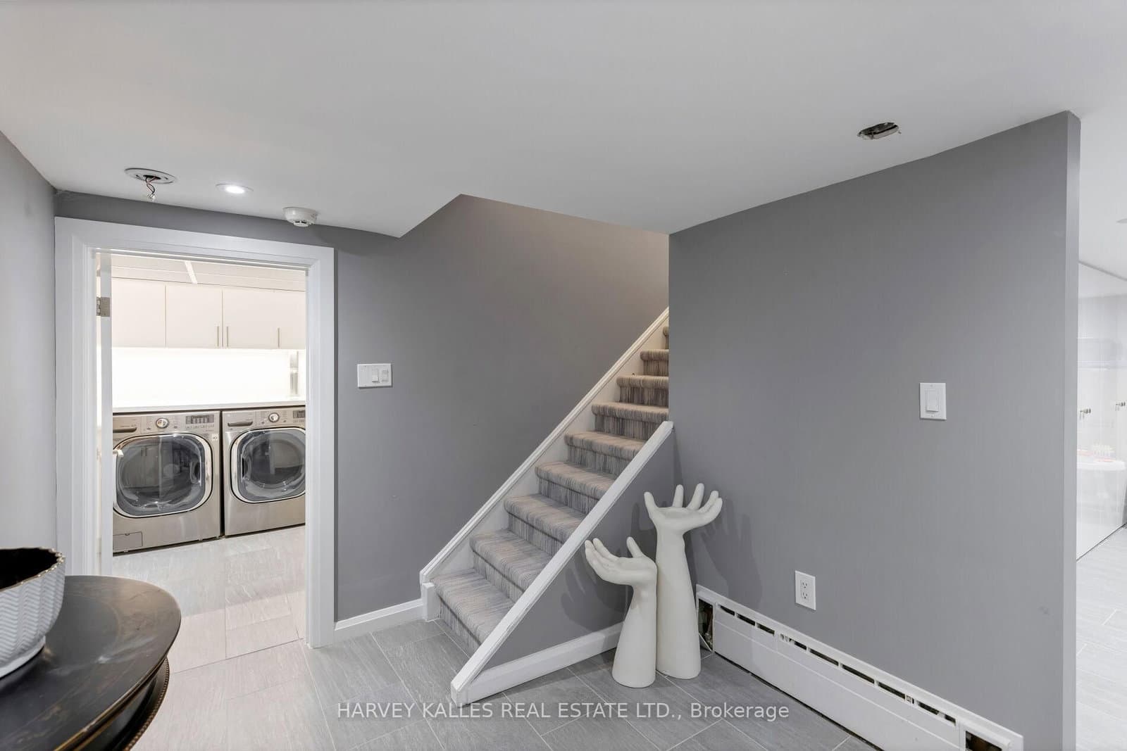 470 Russell Hill Road thumbnail 46