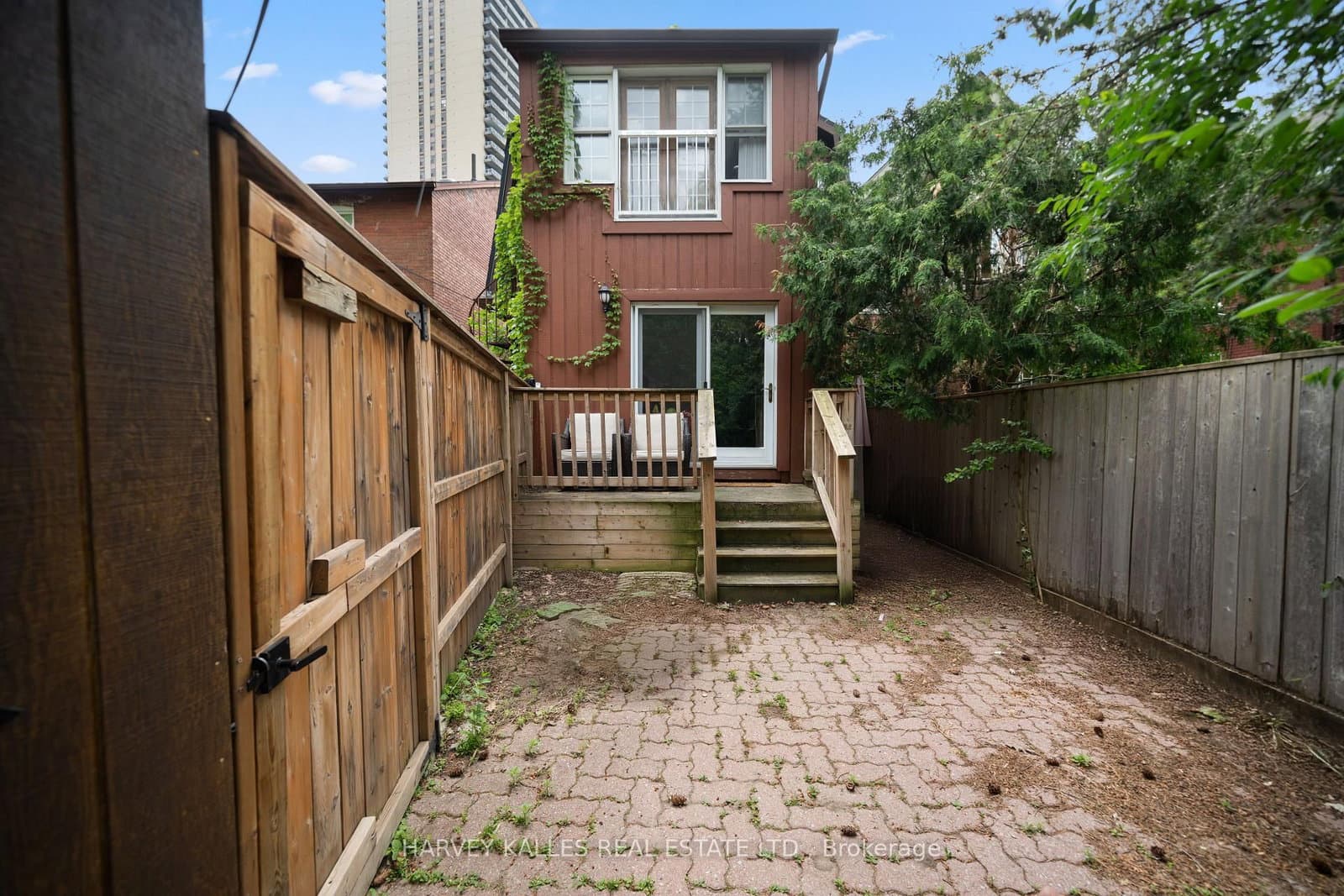 98 Roselawn Avenue thumbnail 7
