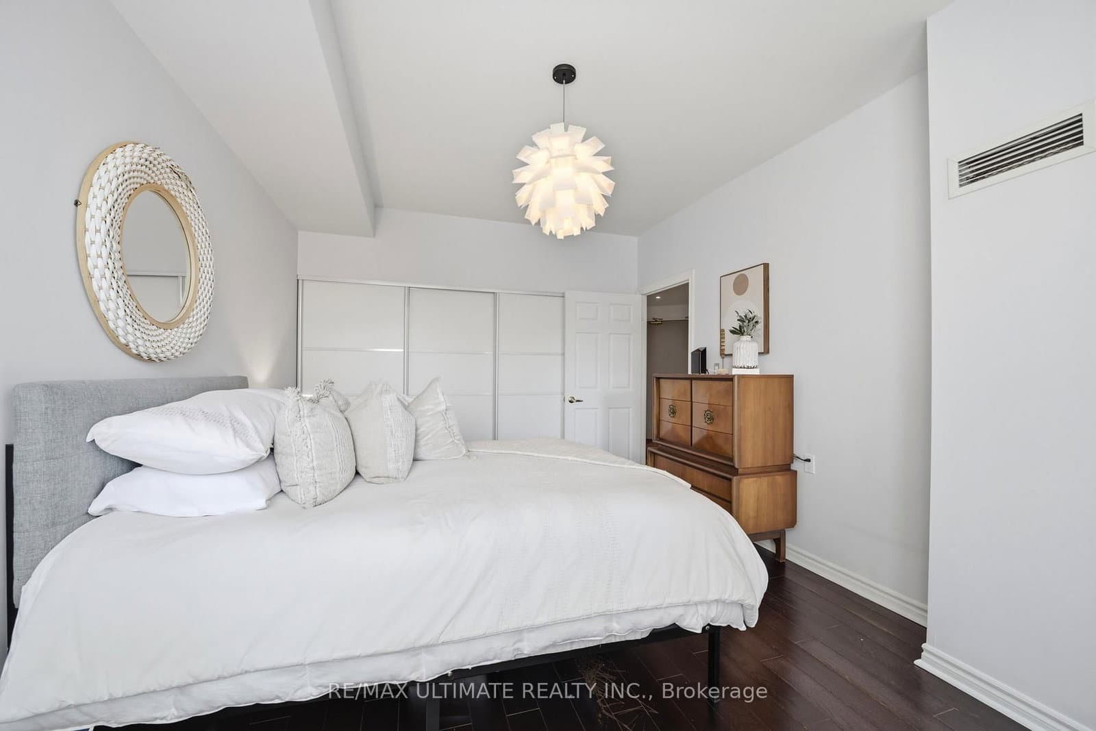 1750 Bayview Avenue, Unit 405 thumbnail 13
