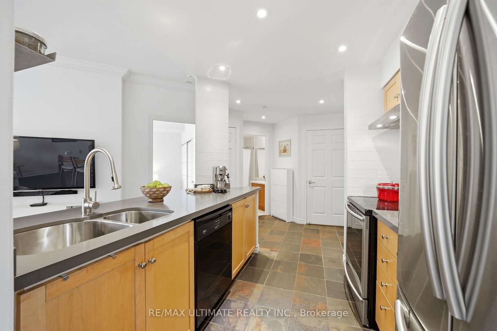 1750 Bayview Avenue, Unit 405 thumbnail 7
