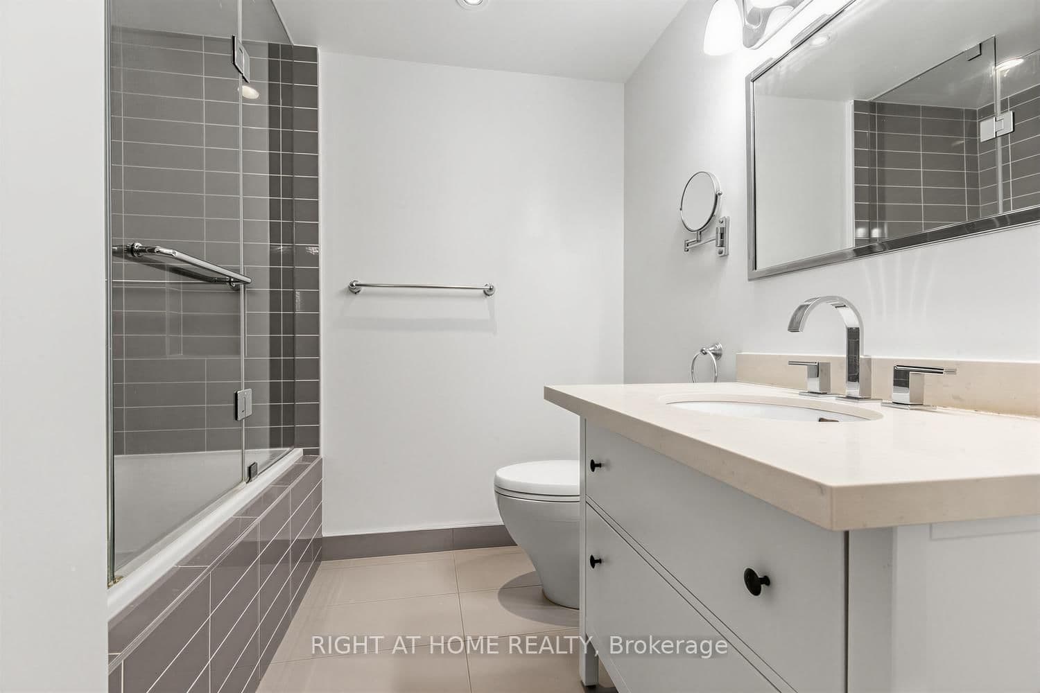 80 Cumberland Street, Unit 1705 thumbnail 25