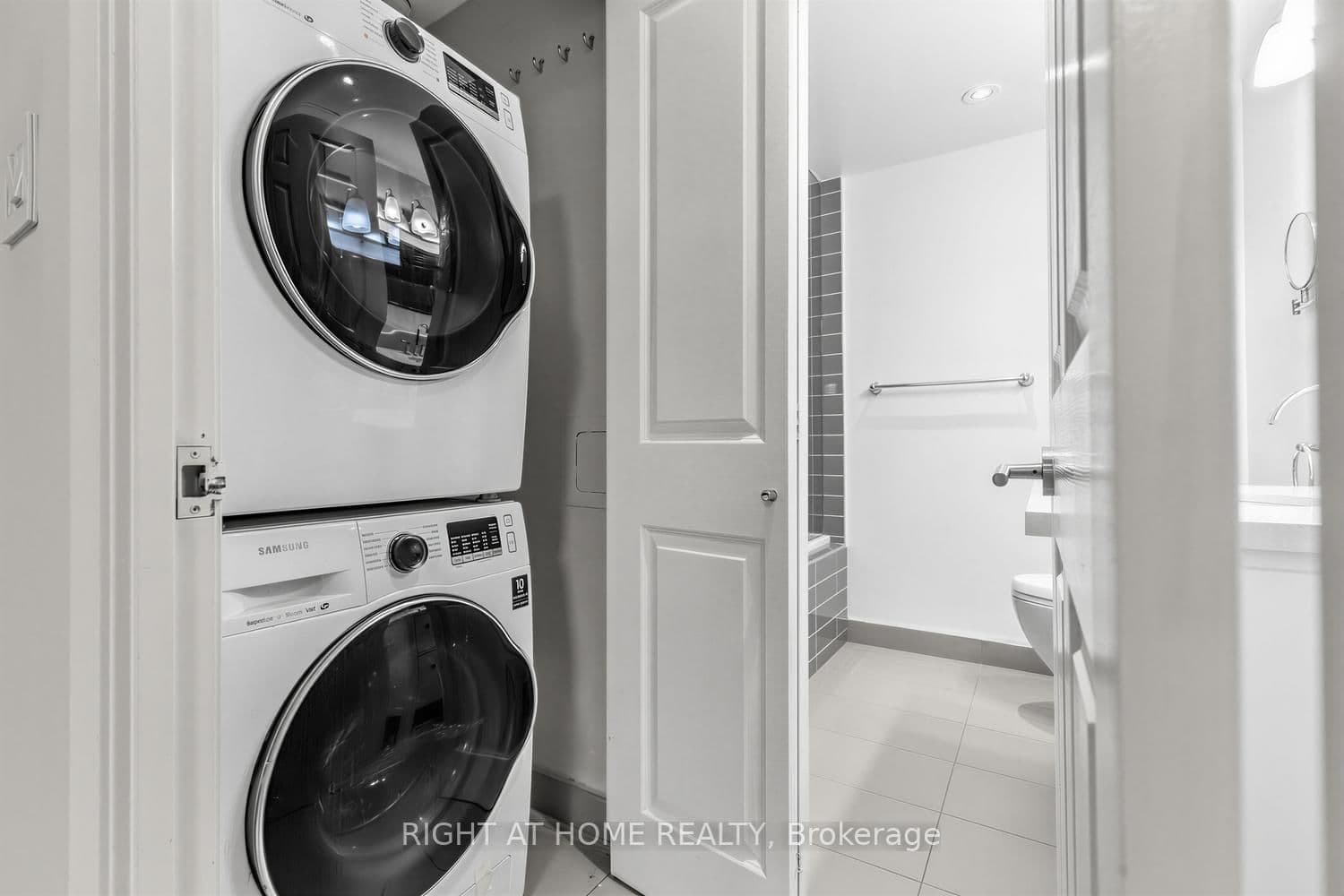 80 Cumberland Street, Unit 1705 thumbnail 26