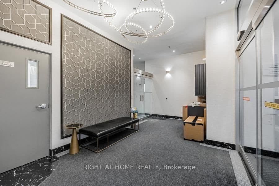 80 Cumberland Street, Unit 1705 thumbnail 33