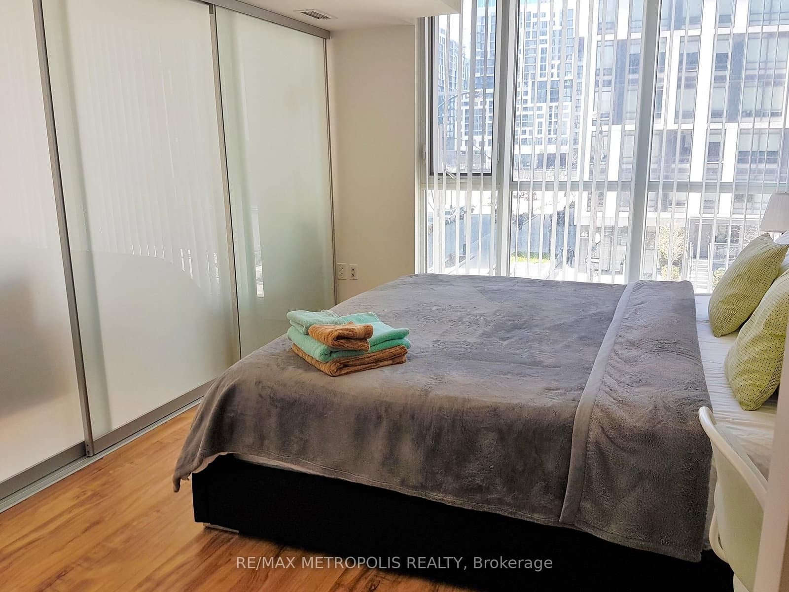 85 Queens Wharf Road, Unit 307 thumbnail 7