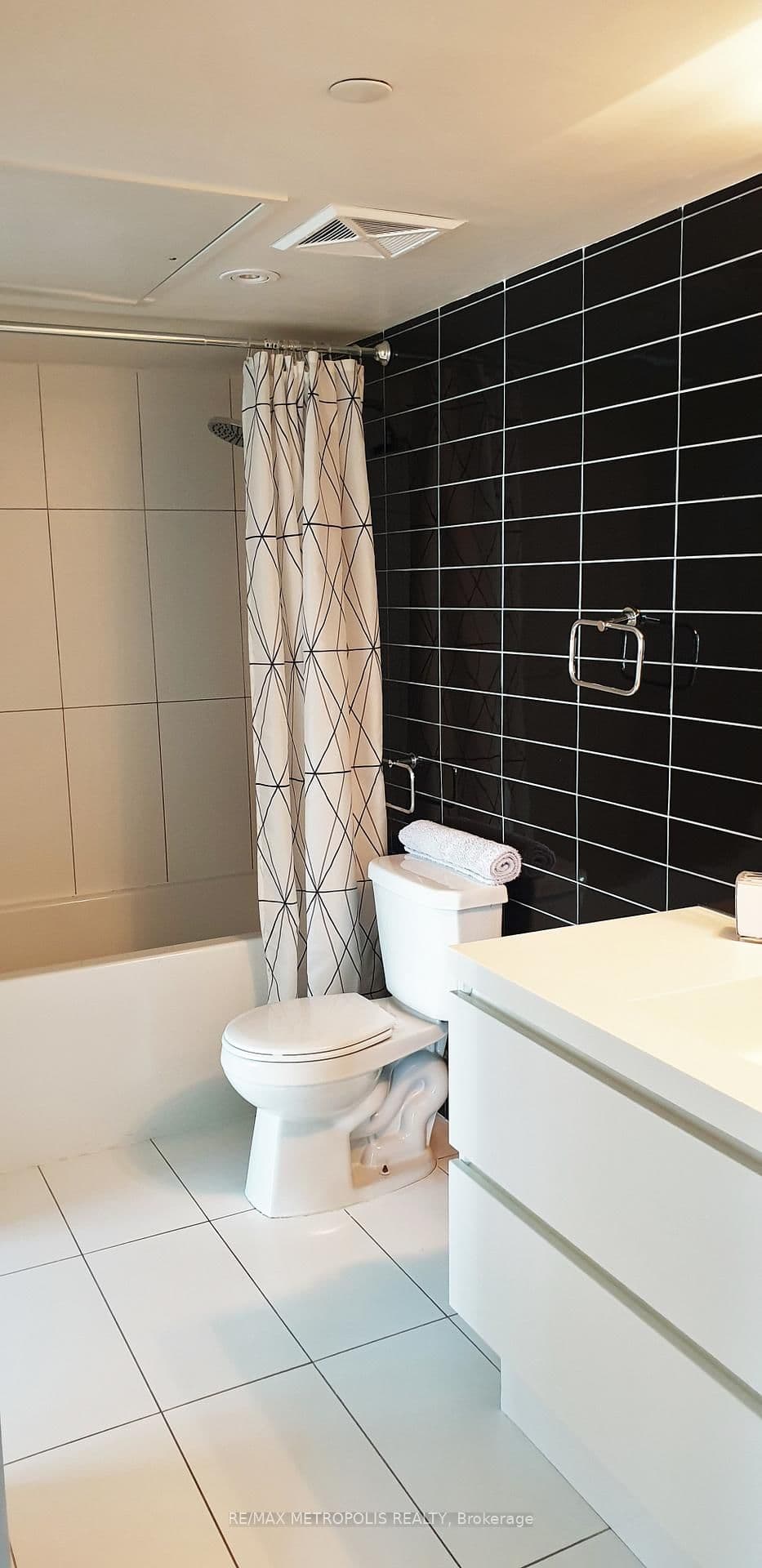 85 Queens Wharf Road, Unit 307 thumbnail 9
