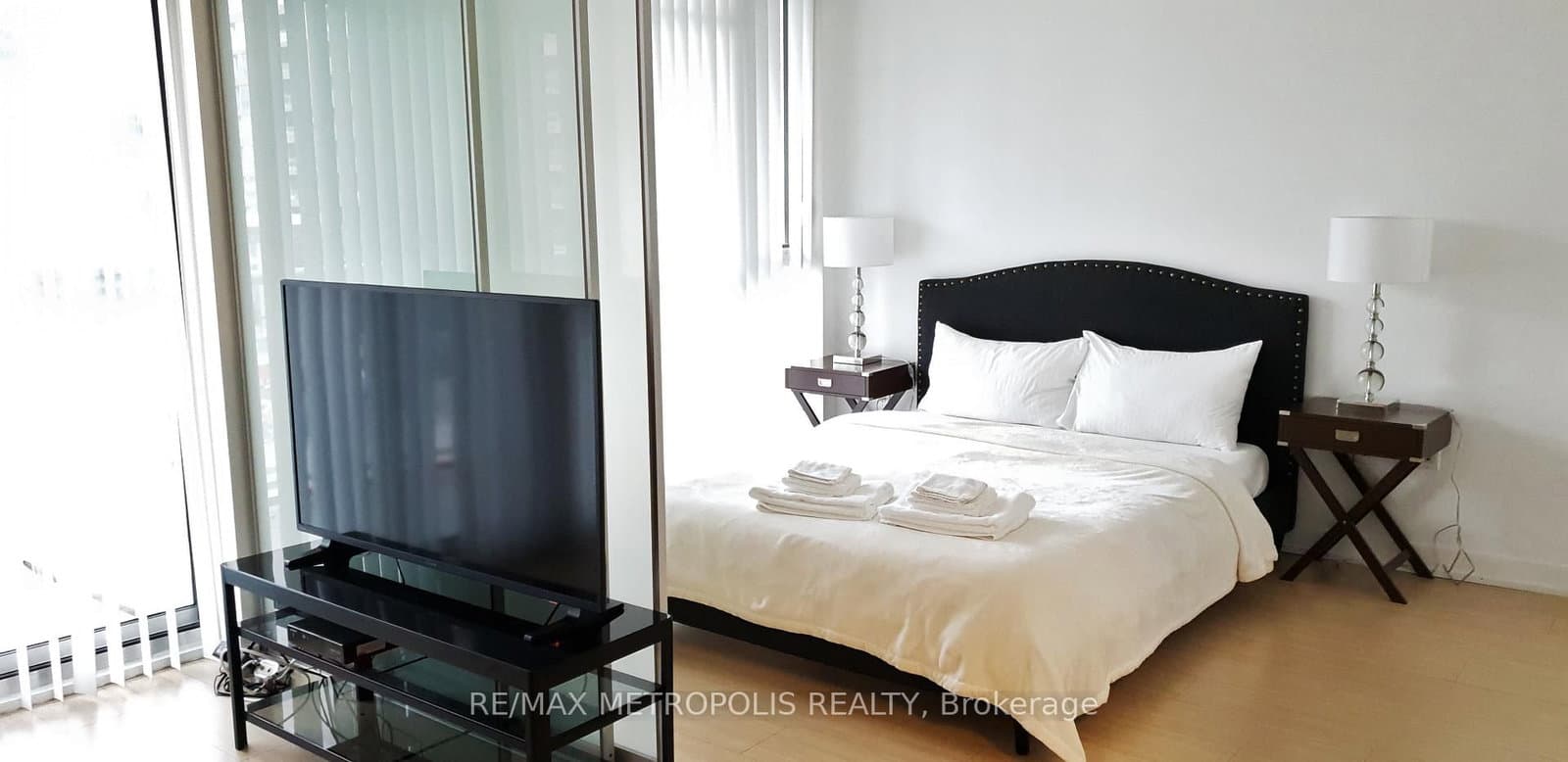 85 Queens Wharf Road, Unit 526 thumbnail 5