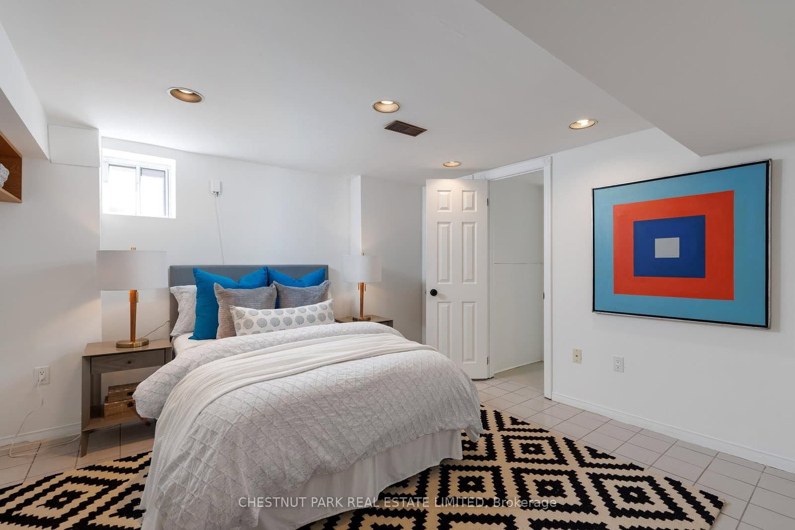264 Oriole Parkway thumbnail 41