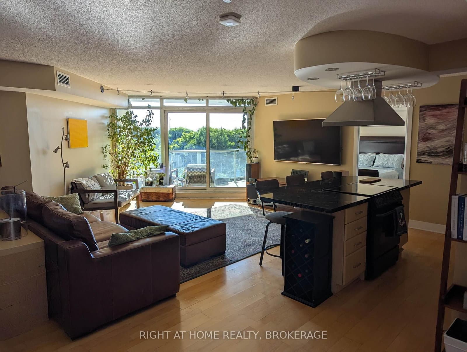 550 Queens Quay W, Unit 608 - Image 1