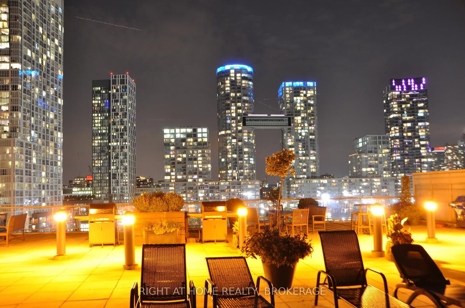 550 Queens Quay W, Unit 608 thumbnail 25