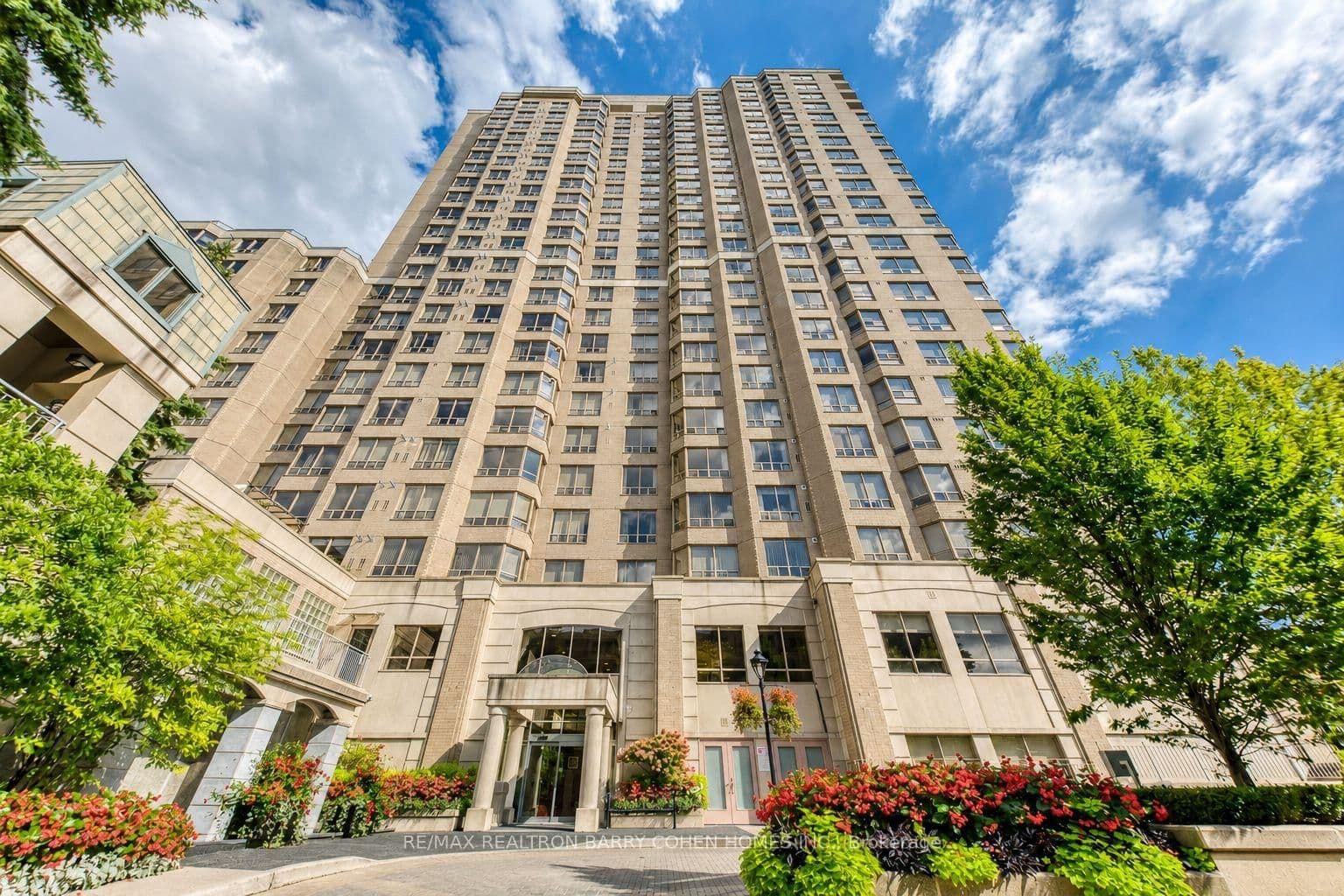 #812 - 5418 Yonge Street