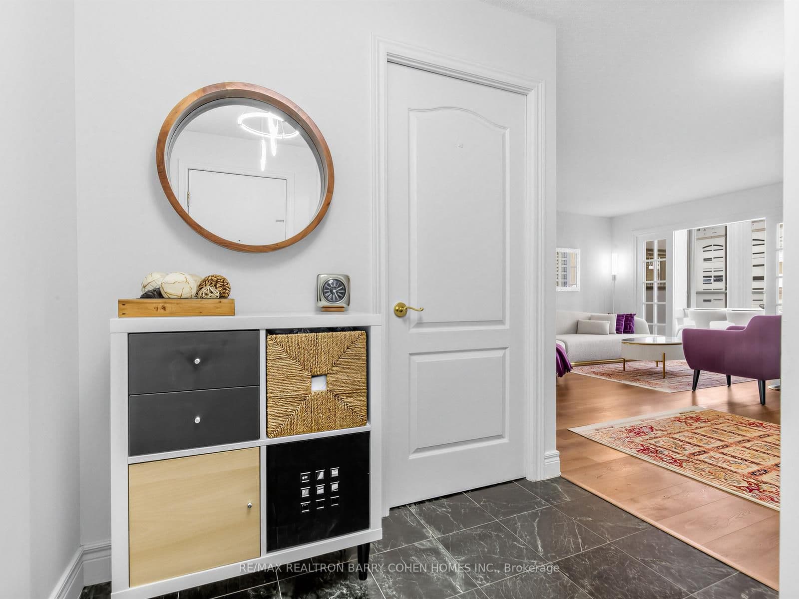 5418 Yonge Street, Unit 812 thumbnail 2