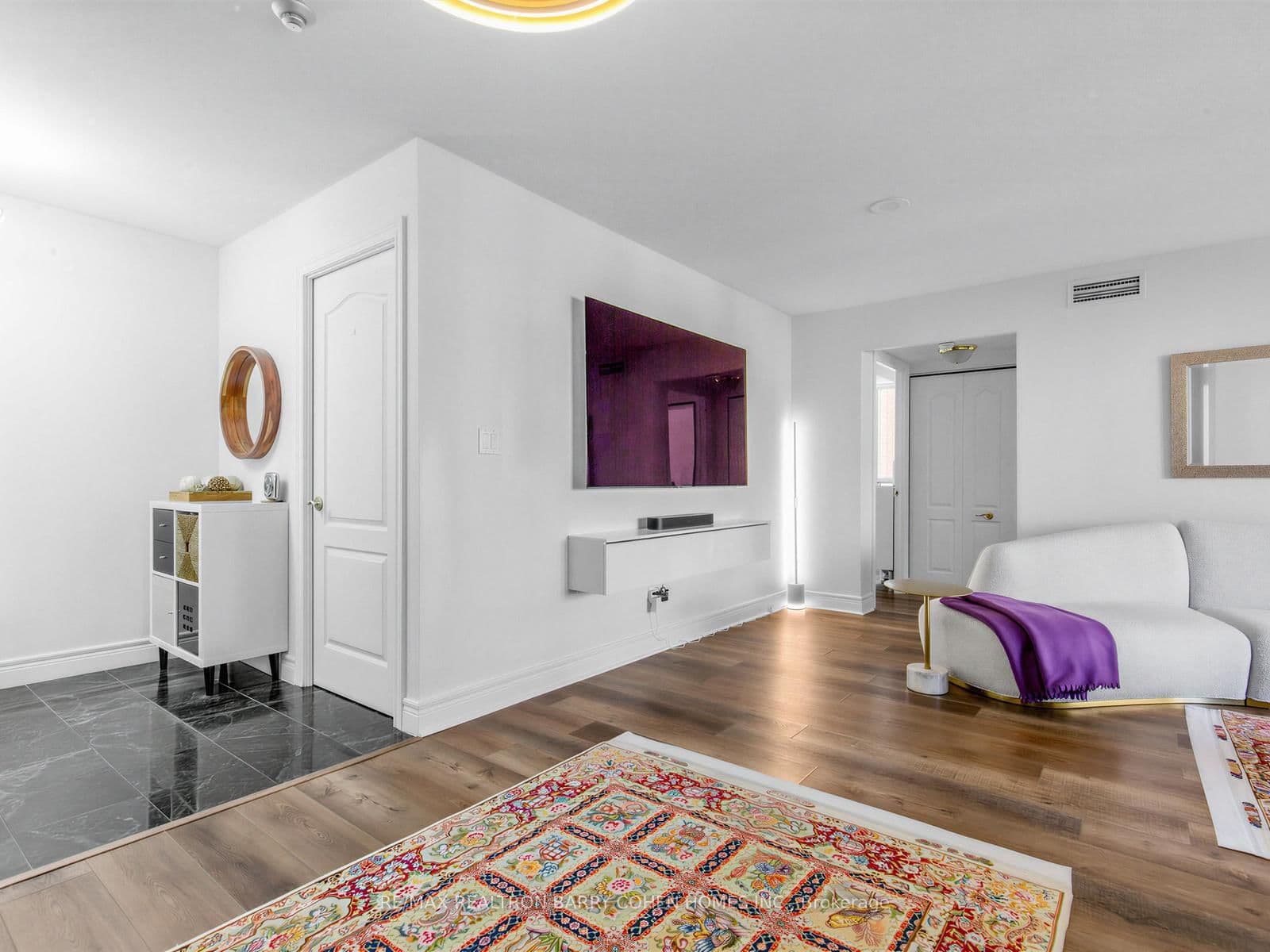 5418 Yonge Street, Unit 812 thumbnail 6
