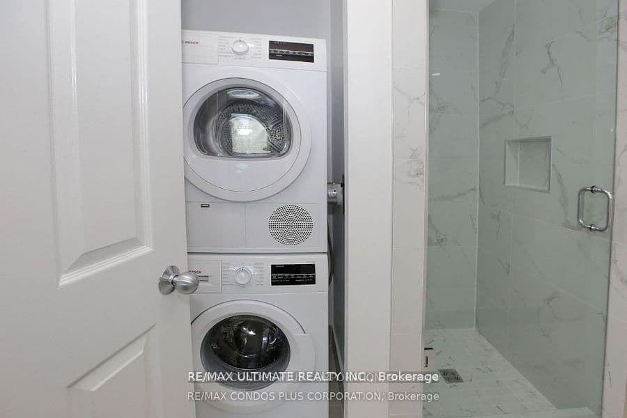 77 Harbour Square, Unit 601 thumbnail 11