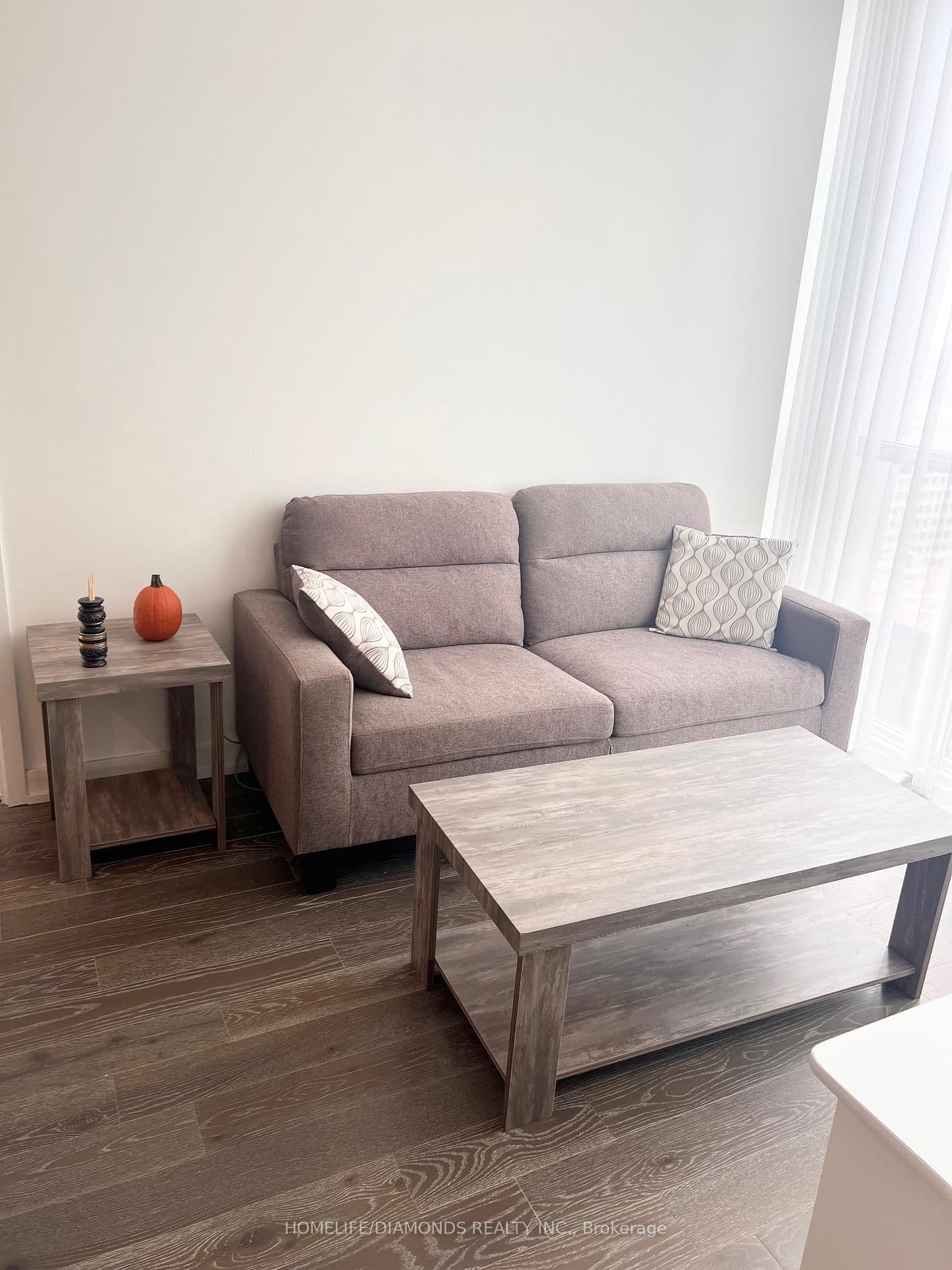1 Yorkville Avenue, Unit 3302 thumbnail 13