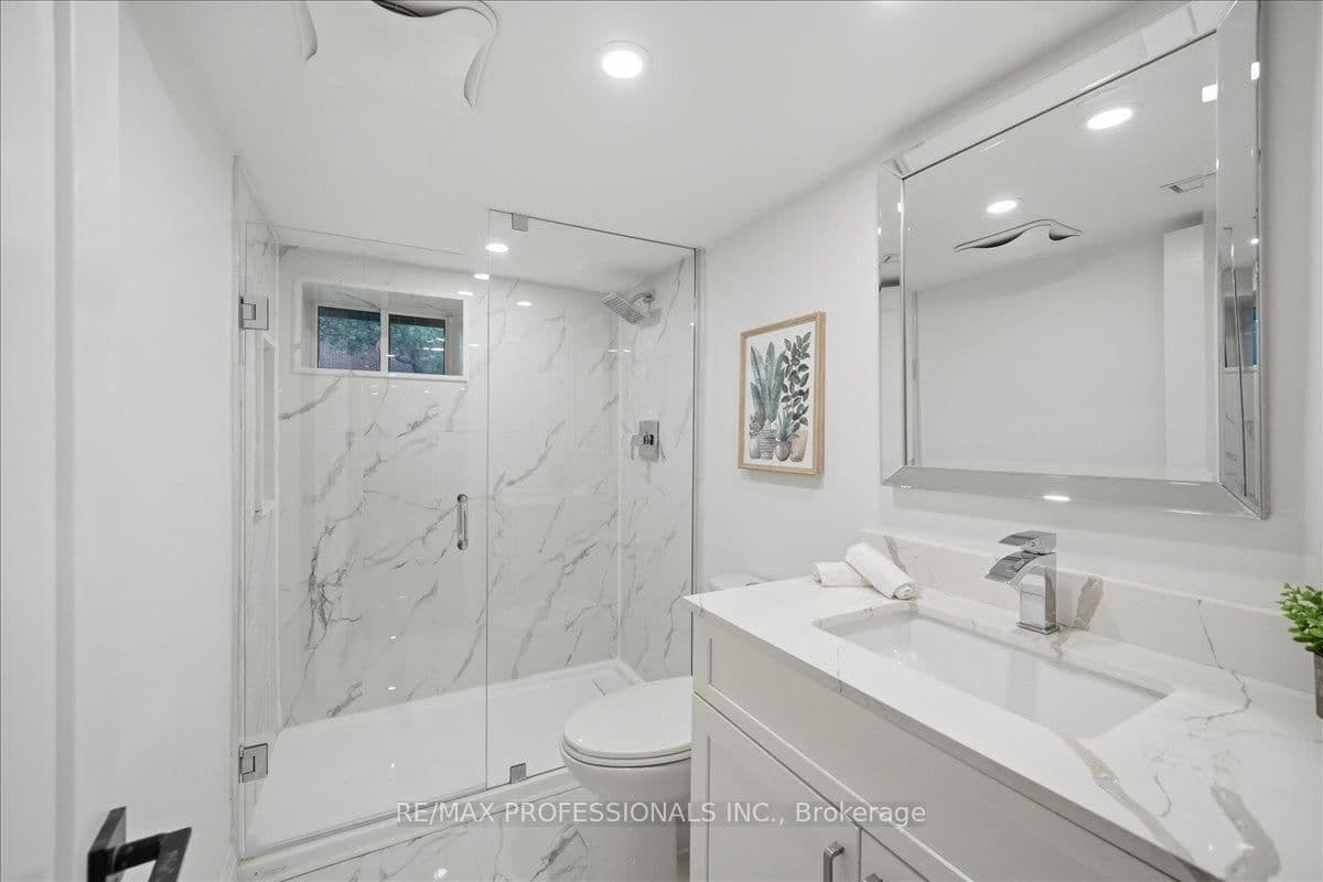 777 Dufferin Street thumbnail 36