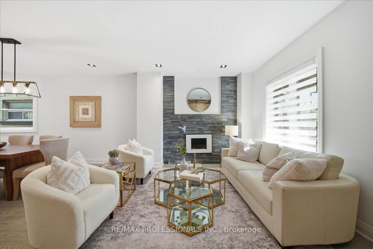777 Dufferin Street thumbnail 4