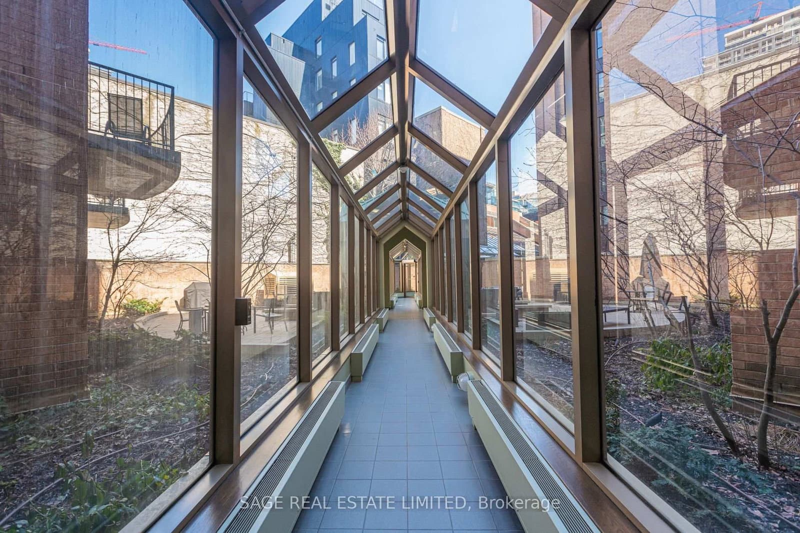 25 George Street, Unit 302 thumbnail 35