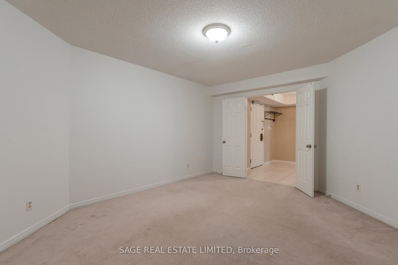 25 George Street, Unit 302 thumbnail 8