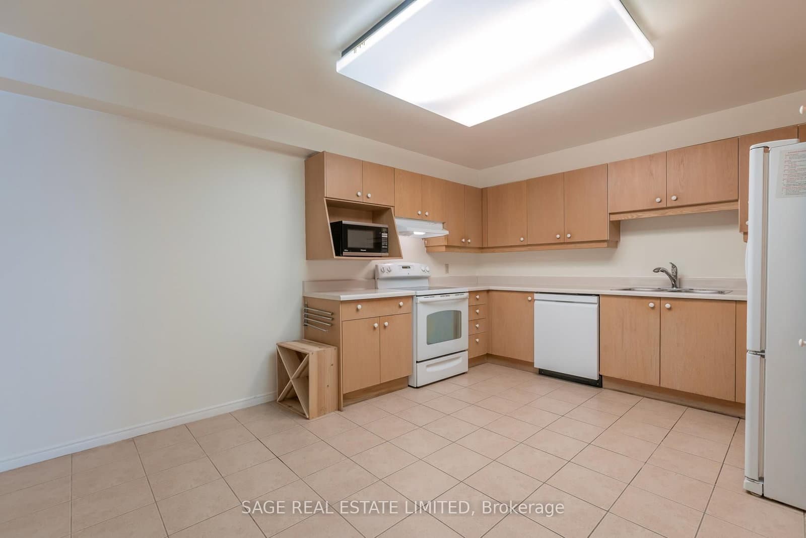 25 George Street, Unit 302 thumbnail 9